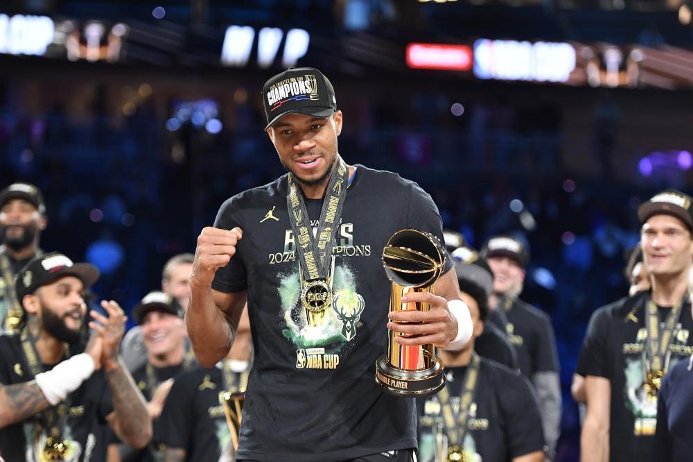 出全球足球 出全球足球