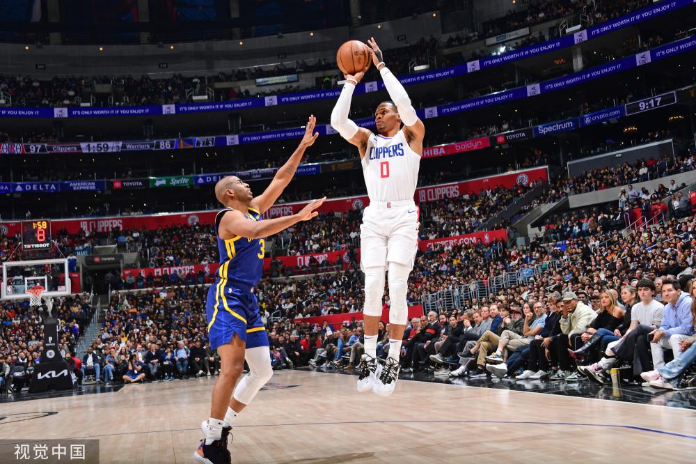 替补阵容的 替补阵容的