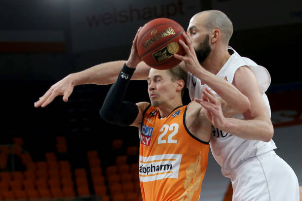 建立了完备 建立了完备