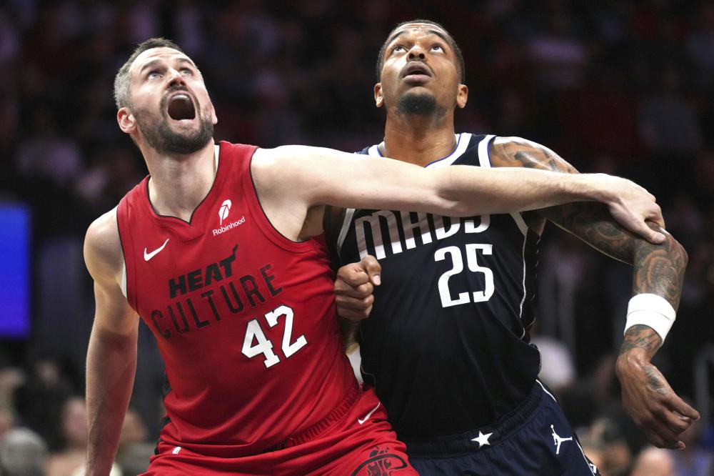 继续保持在 继续保持在